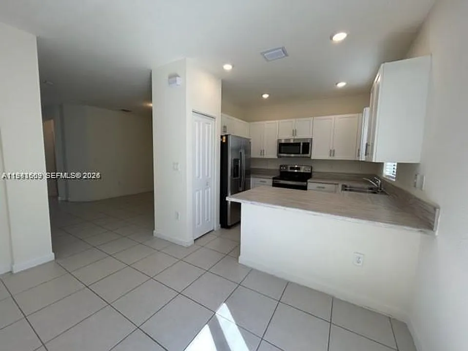 3354 W 112th St #3354