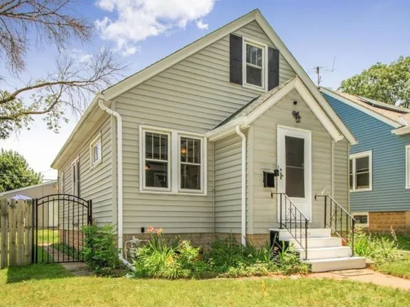 1424 Hazel St N, Saint Paul, MN 55119