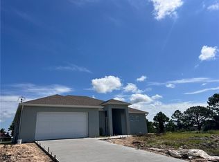 2500 41st St SW, Lehigh Acres, FL 33976