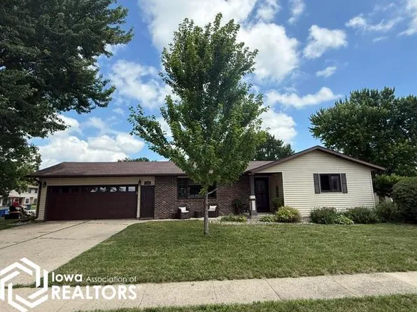 1318 N Johnson St, Algona, IA 50511