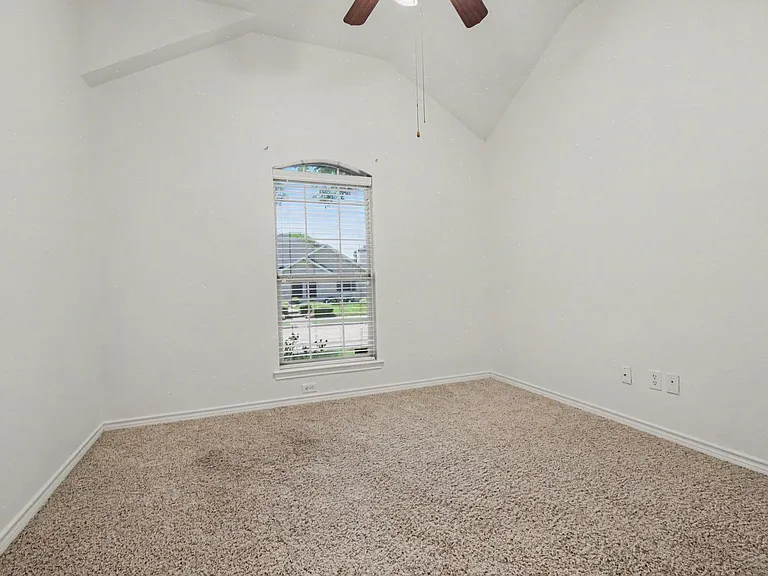 1707 Briarhollow Dr — Photo 35