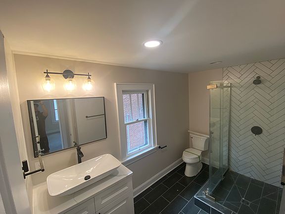 4th image of 671 S Champion Ave