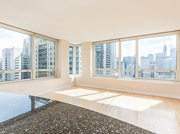 3rd image of 33 W Ontario St APT 23A