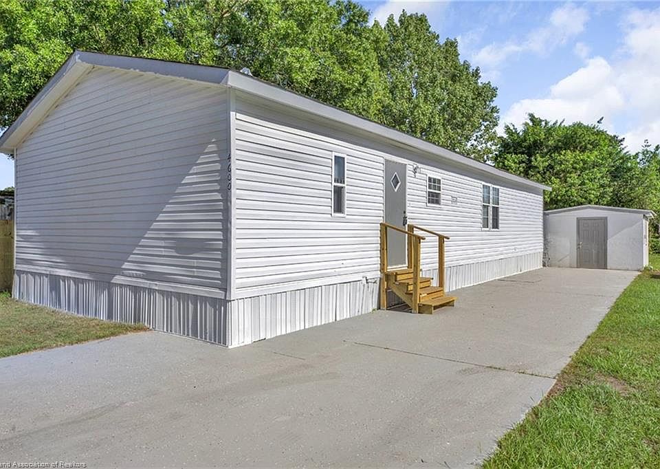 1st image of 4600 Mundell Ave