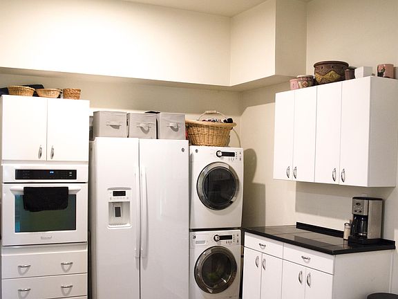 2nd image of 7 N Front St #6