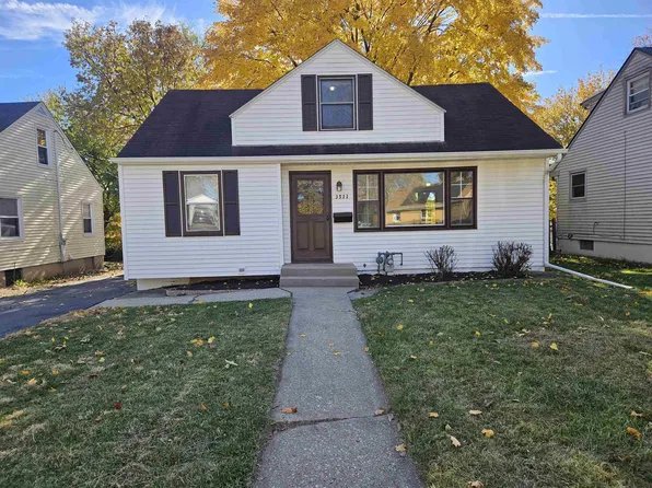 3511 Carolina Ave, Rockford, IL 61108