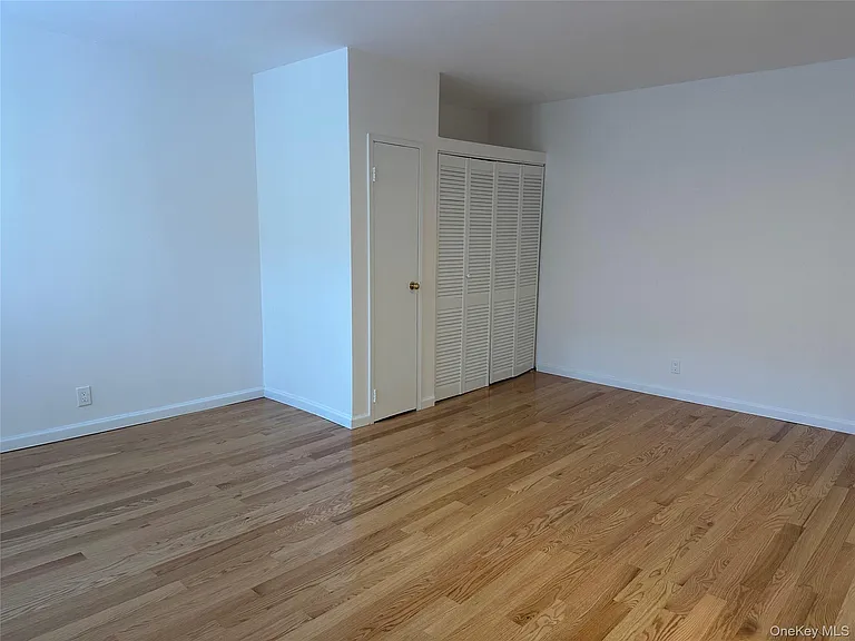 310 Riverside Blvd #2K — Photo 6