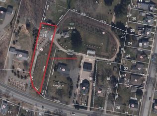 52 Pequot Trl, Pawcatuck, CT 06379