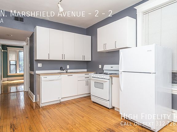 3rd image of 1028 N Marshfield Ave APT 2