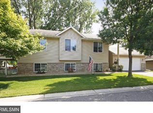 606 85th Ave NW, Coon Rapids, MN 55433