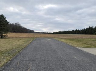 Valewood Ln, Gobles, MI 49055