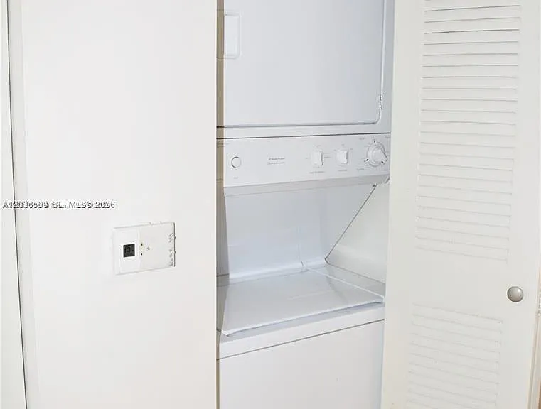 3339 Virginia St #207 — Photo 20