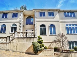 132 Overlook Ave, Staten Island, NY 10304