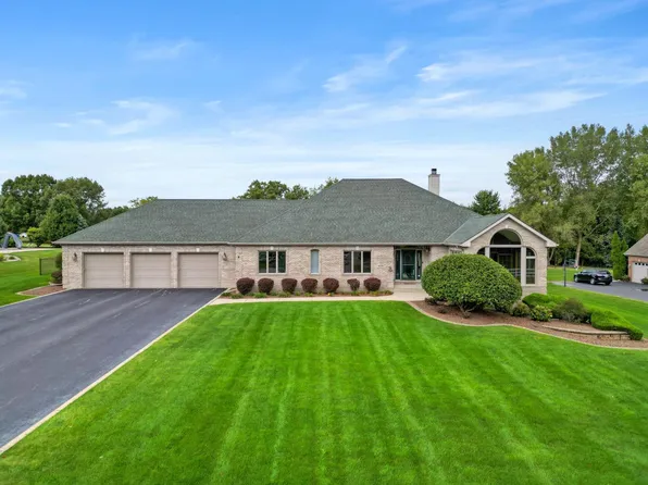 14526 98th Ave, Dyer, IN 46311