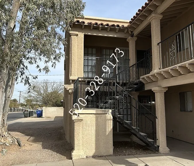 507 E Jacinto St — Photo 1