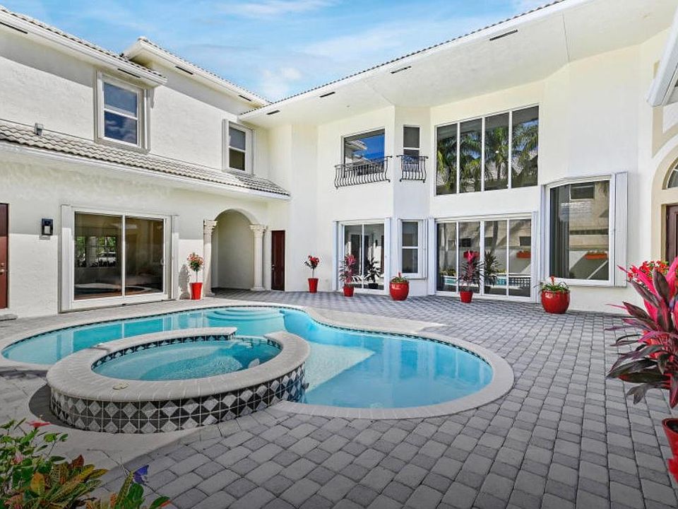 1st image of 6630 Grande Orchid Way