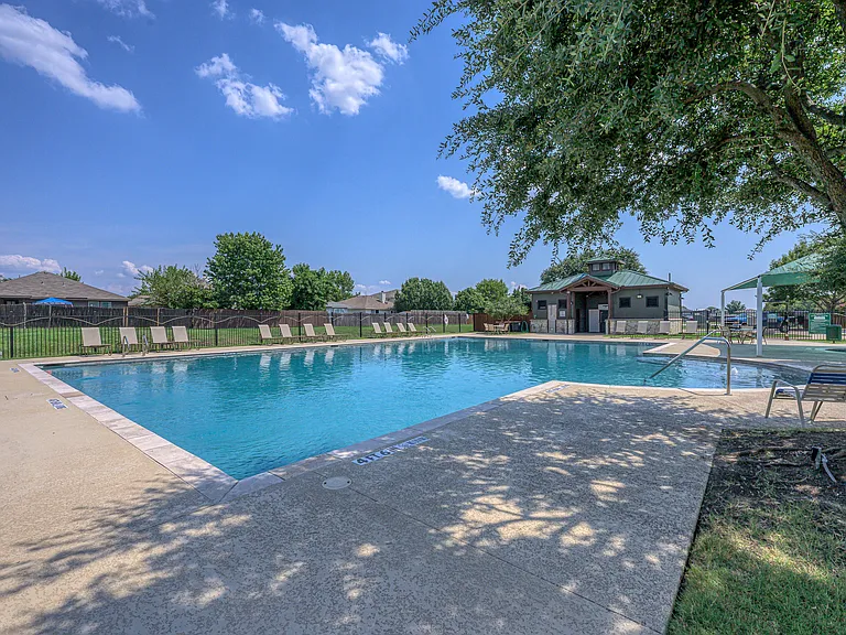 1301 Oak Hollow Ln — Photo 24