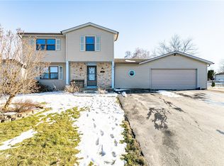 131 Grandview Ln, Rochester, NY 14612