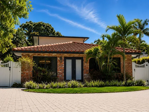 702 S Atlantic Dr, Lantana, FL 33462
