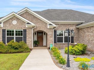 285 New Market Rd, New Market, AL 35761