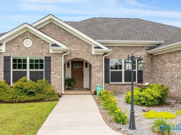 285 New Market Rd, New Market, AL 35761