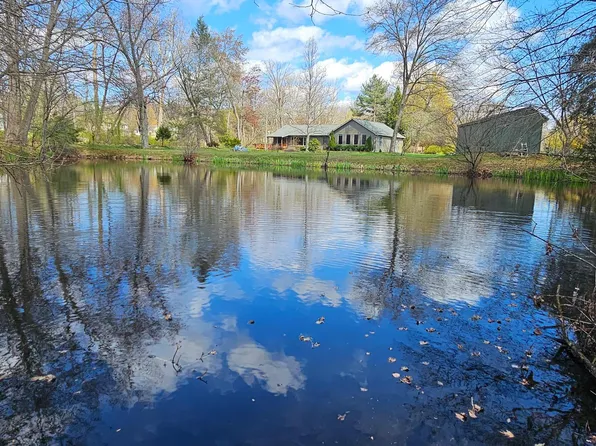 307 Coldspring Rd, Fayetteville, PA 17222