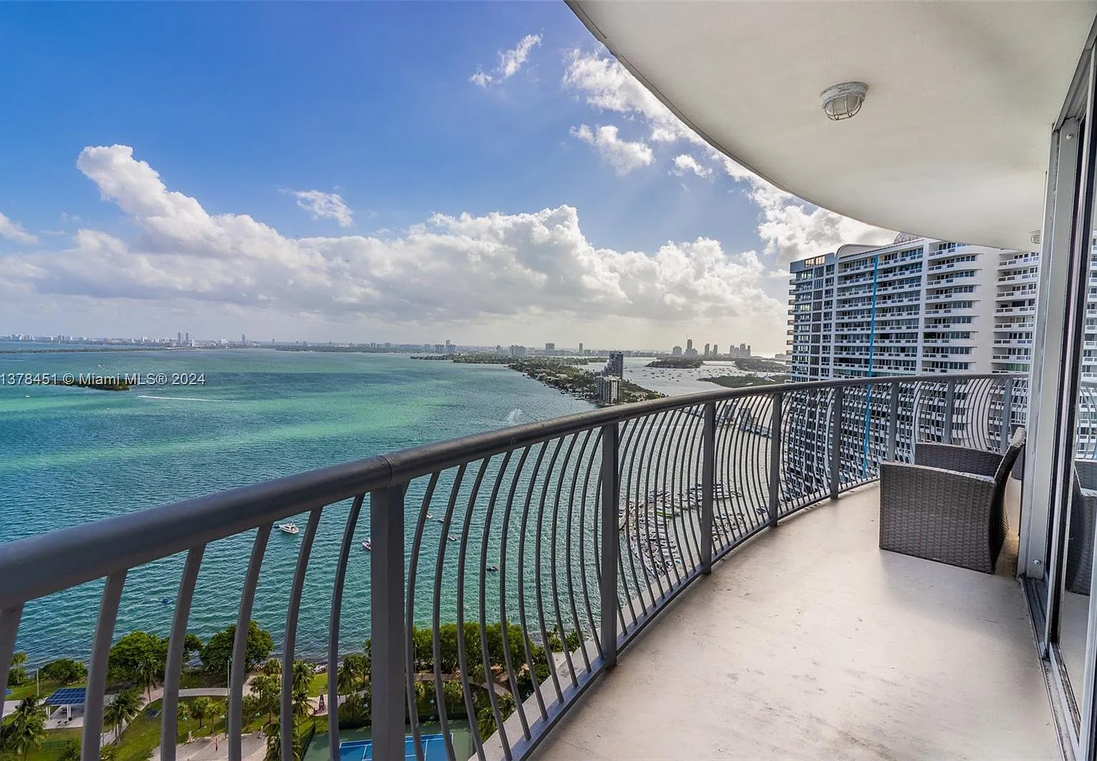 Opera Tower Condo — Photo 1