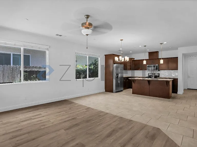 6314 W Donner Ave — Photo 11