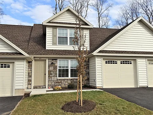 45 Maize Cir Photo 1
