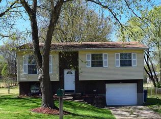 813 Ruth Ave, Festus, MO 63028