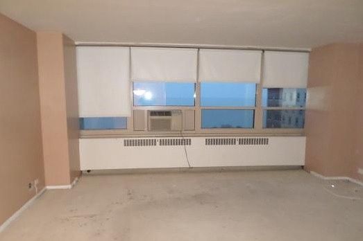 2nd image of 3950 N Lake Shore Dr APT 2315