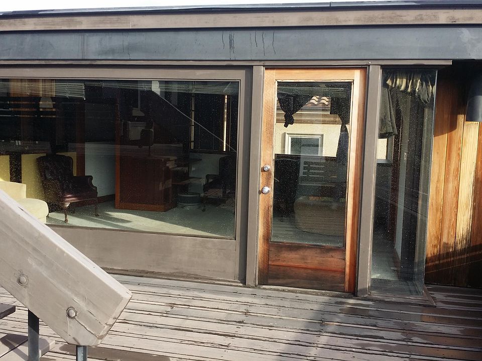 Private front entrance