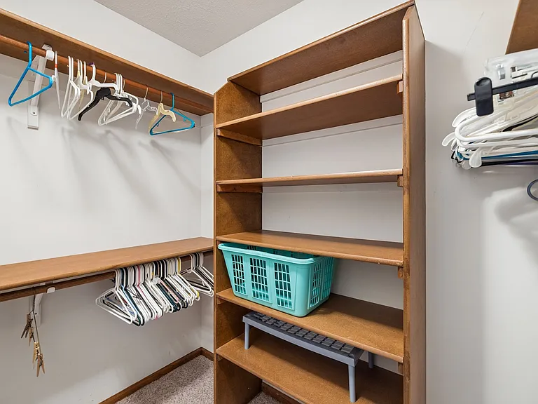 158 W Lombard Dr — Photo 18