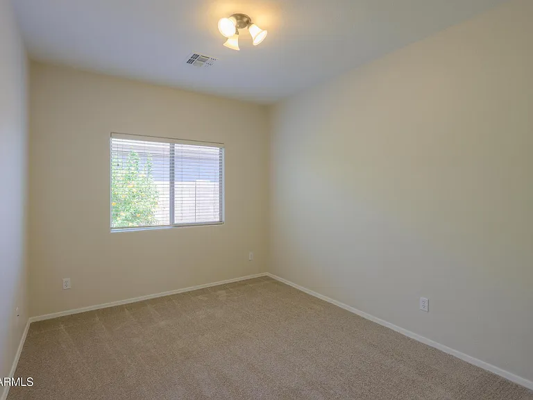 44092 W Stonecreek Rd — Photo 18
