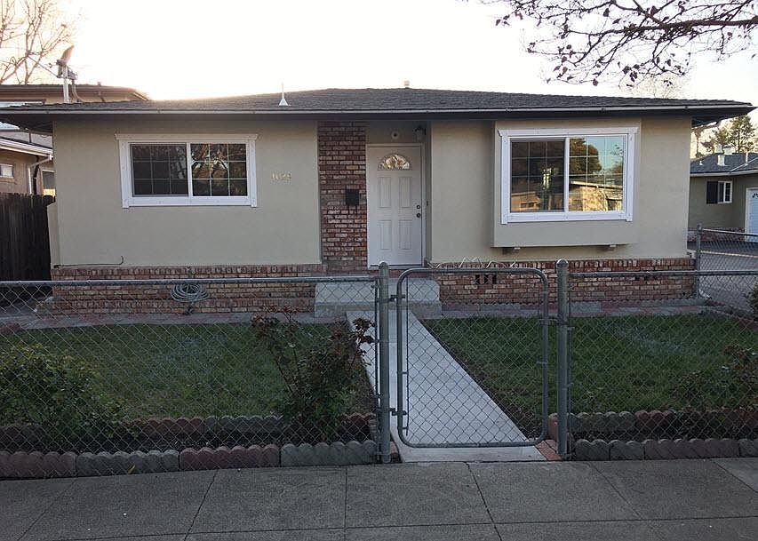 1st image of 1029 Jones Ct #1