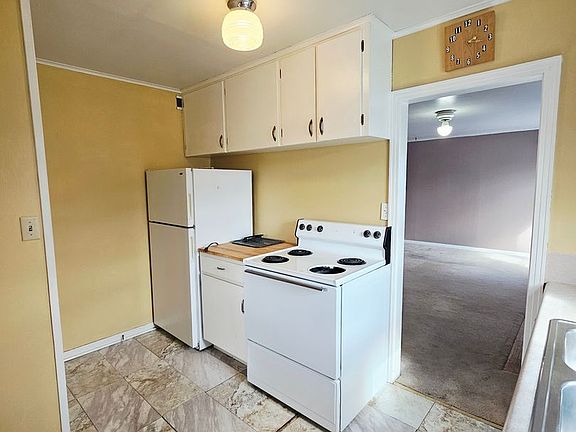 4th image of 334 Saint Patrick St #Up
