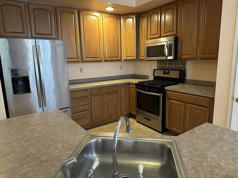 504 Brushy Mountain Rd — Photo 3