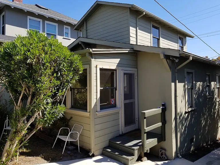 437 Athol Ave #A — Photo 1