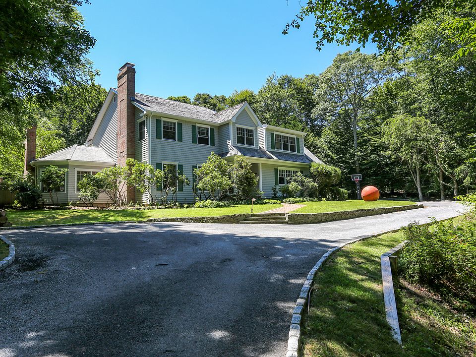 1st image of 6 Acorn Pl