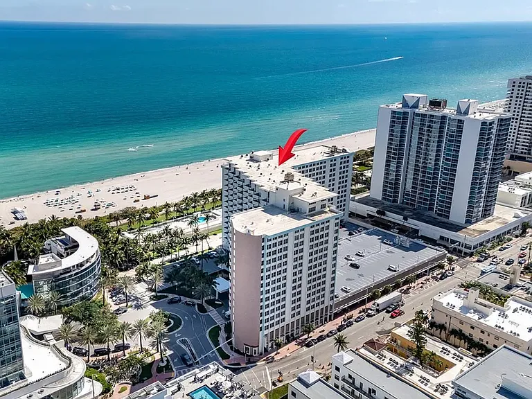 2899 Collins Ave #833 — Photo 13