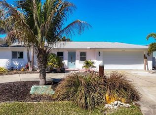 1936 Fairview Dr, Englewood, FL 34223