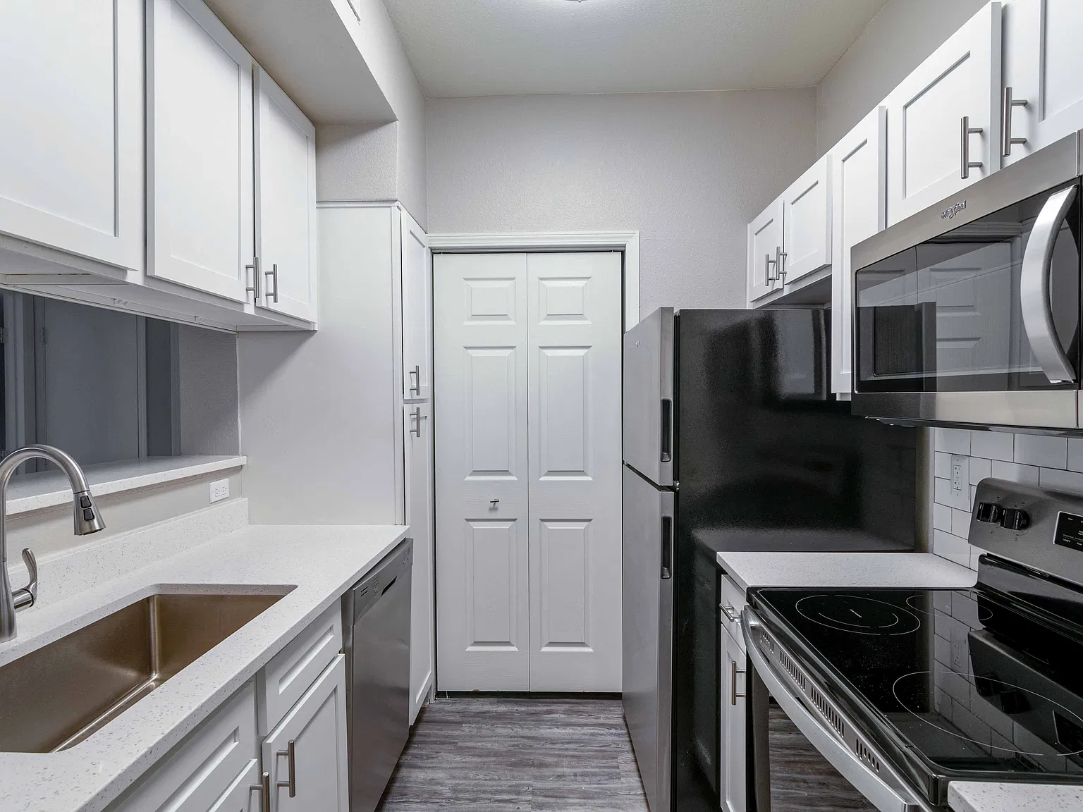 Wild Oak Apartments — Photo 2