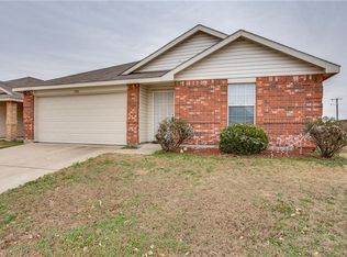 1300 Castle Ridge Rd, Fort Worth, TX 76140