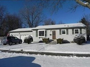 98 Sandra Cir, Essex Jct, VT 05408