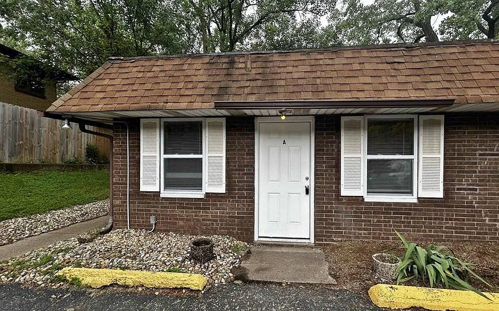 1 bed, 500 sqft, $699 — Photo 1