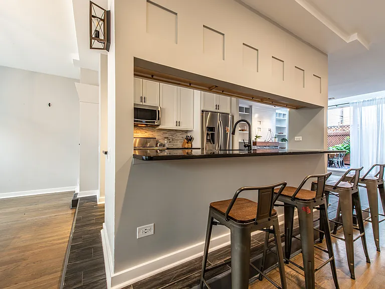 2707 N Halsted St #3 — Photo 8