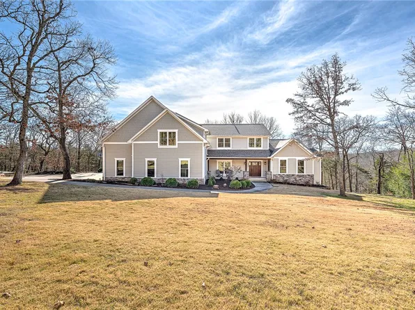 2357 N Fox Trl, Fayetteville, AR 72703