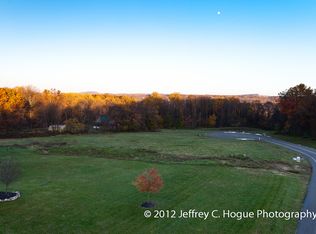 15 Black Bear Run, Fleetwood, PA 19522