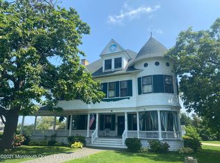 5 Club Cir, Monmouth Beach, NJ 07750