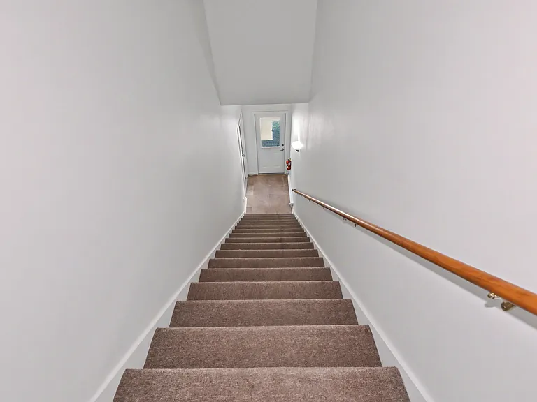 W330N4339 Lakeland Dr #B — Photo 29